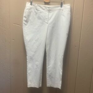 Dana Buchman white ankle length pants size 26